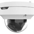 4MP LightHunter Intelligent Vandal-resistant Dome Network Camera5